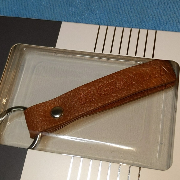 Keychain - Picture 2 of 8